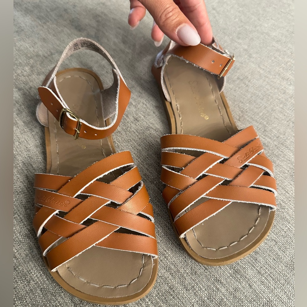Tan saltwater retro leather sandals size 3 kids
